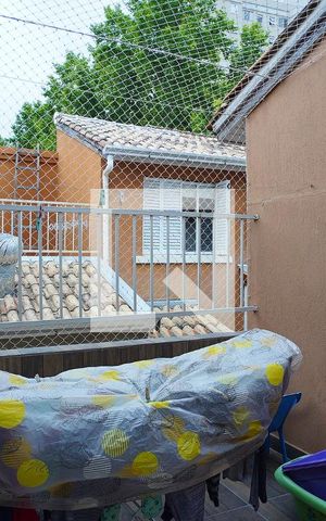 Casa de condomínio à venda com 86m², 3 quartos e 1 vagaArea Livre