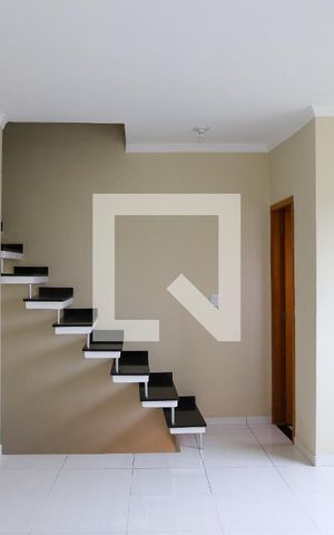 Casa à venda com 90m², 2 quartos e 2 vagasSala e Cozinha