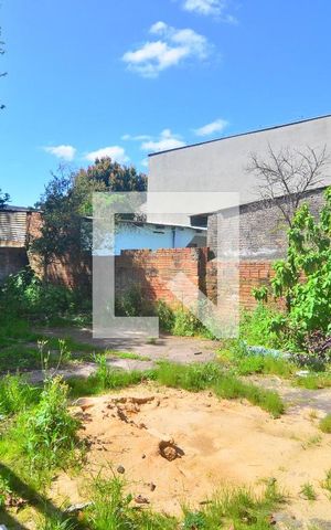 Casa à venda com 102m², 2 quartos e 3 vagasPátio