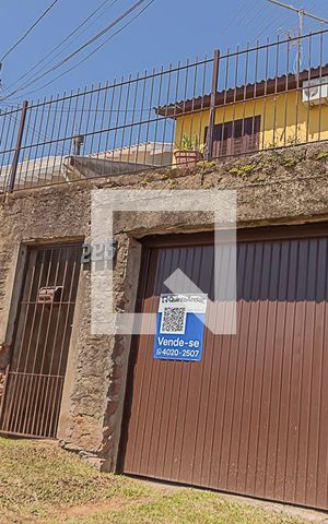 Casa à venda com 180m², 3 quartos e 1 vagaFachada