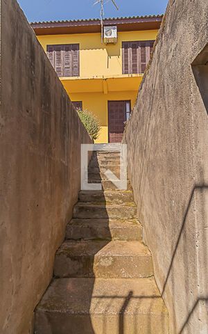 Casa à venda com 180m², 3 quartos e 1 vagaEscada