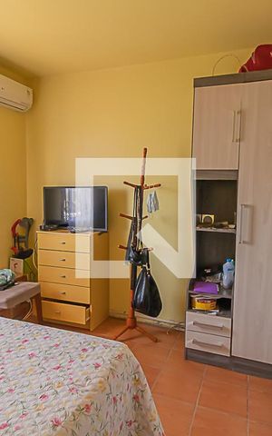 Casa à venda com 180m², 3 quartos e 1 vagaQuarto