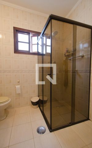 Casa à venda com 100m², 3 quartos e 1 vaga Casa à venda com 100m², 3 quartos e 1 vagaBanheiro