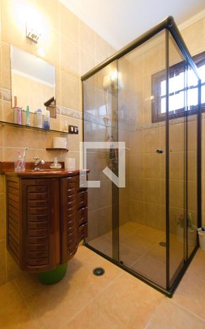 Casa à venda com 100m², 3 quartos e 1 vaga Casa à venda com 100m², 3 quartos e 1 vagaBanheiro 2
