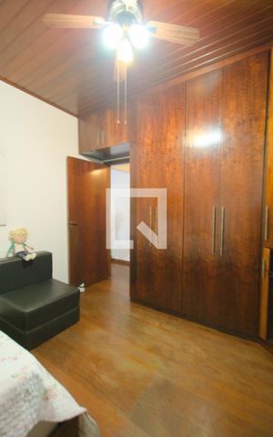 Casa à venda com 100m², 3 quartos e 1 vaga Casa à venda com 100m², 3 quartos e 1 vagaQuarto 2