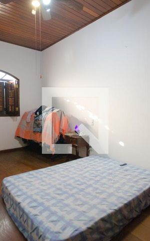 Casa à venda com 100m², 3 quartos e 1 vaga Casa à venda com 100m², 3 quartos e 1 vagaQuarto 1