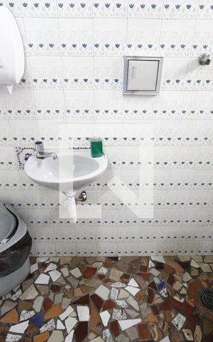 Casa à venda com 400m², 3 quartos e 4 vagasBanheiro Salão