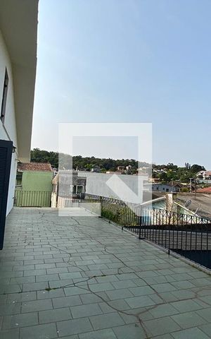 Casa à venda com 260m², 4 quartos e 3 vagasVista