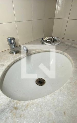 Casa à venda com 260m², 4 quartos e 3 vagasBanheiro 2