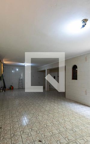 Casa à venda com 200m², 3 quartos e 4 vagas