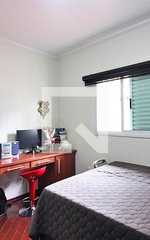 Casa à venda com 212m², 3 quartos e 4 vagasSuíte 3
