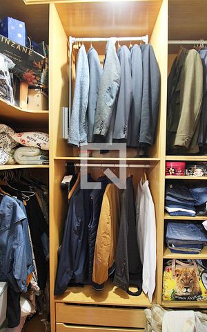 Casa à venda com 212m², 3 quartos e 4 vagasCloset da Suíte 1
