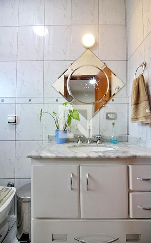Casa à venda com 212m², 3 quartos e 4 vagasBanheiro da Suíte 1