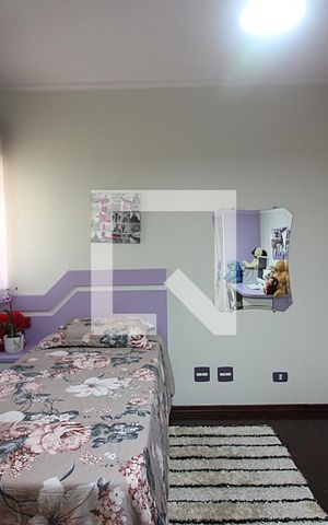 Casa à venda com 212m², 3 quartos e 4 vagasSuíte 2