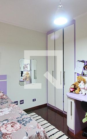 Casa à venda com 212m², 3 quartos e 4 vagasSuíte 2