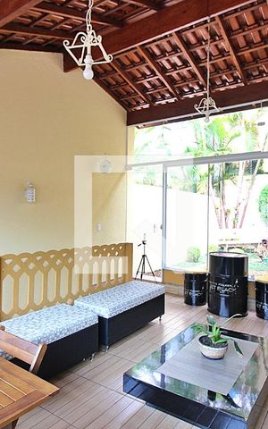 Casa à venda com 212m², 3 quartos e 4 vagasEspaço Gourmet