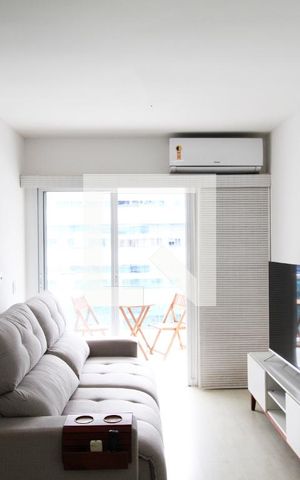 Apartamento à venda com 62m², 2 quartos e 1 vagaSala