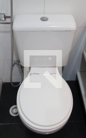 Apartamento à venda com 62m², 2 quartos e 1 vagaBanheiro Social