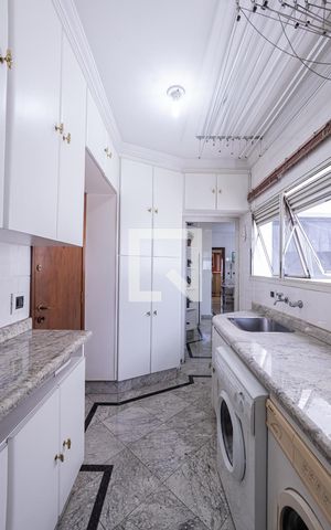 Apartamento à venda com 167m², 4 quartos e 3 vagasÁrea de Serviço