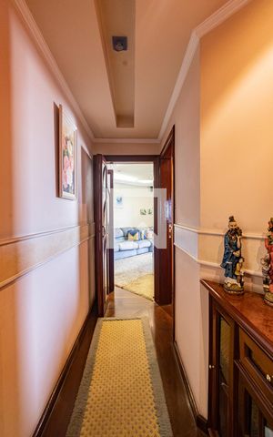 Apartamento à venda com 167m², 4 quartos e 3 vagasCorredor