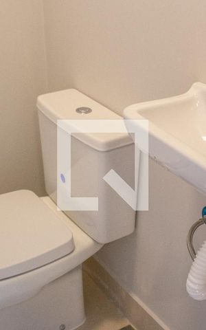 Apartamento à venda com 150m², 3 quartos e 2 vagas Apartamento à venda com 150m², 3 quartos e 2 vagasBanheiro de Serviço