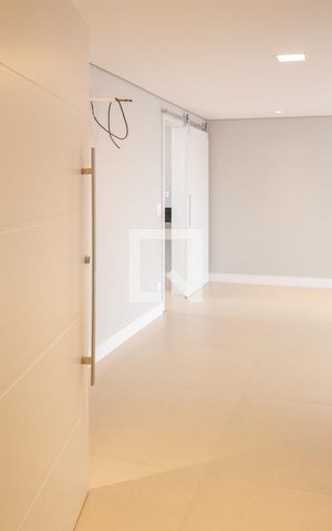 Apartamento à venda com 150m², 3 quartos e 2 vagas Apartamento à venda com 150m², 3 quartos e 2 vagasSala