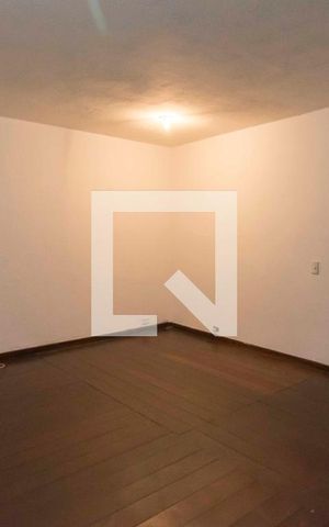 Casa à venda com 400m², 4 quartos e 4 vagasSala