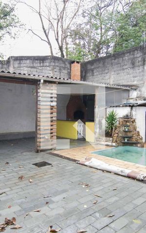 Casa à venda com 400m², 4 quartos e 4 vagasQuintal