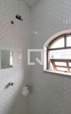 Casa à venda com 400m², 4 quartos e 4 vagasBanheiro Suíte 2