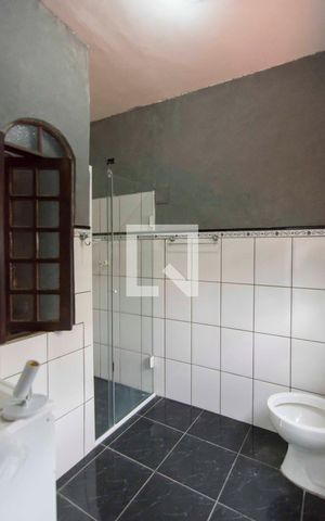 Casa à venda com 400m², 4 quartos e 4 vagasBanheiro Suíte 1