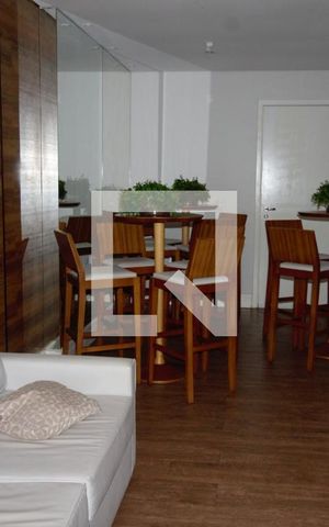 Apartamento à venda com 56m², 2 quartos e 1 vaga Apartamento à venda com 56m², 2 quartos e 1 vagaÁrea comum - Salão de festas