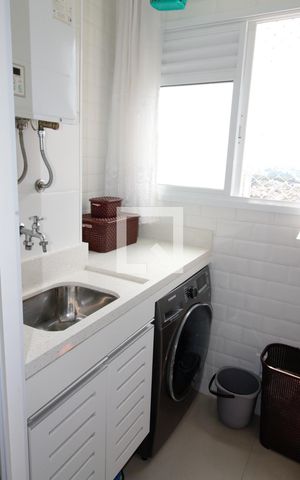 Apartamento à venda com 56m², 2 quartos e 1 vaga Apartamento à venda com 56m², 2 quartos e 1 vagaÁrea de Serviço