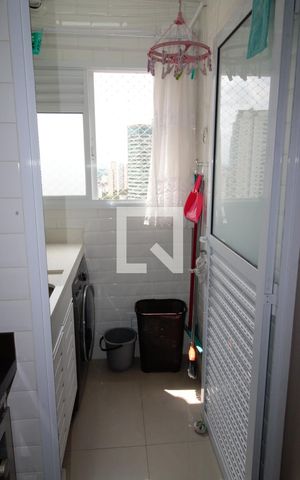 Apartamento à venda com 56m², 2 quartos e 1 vaga Apartamento à venda com 56m², 2 quartos e 1 vagaÁrea de Serviço