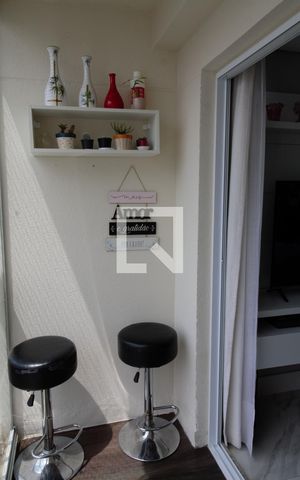 Apartamento à venda com 56m², 2 quartos e 1 vaga Apartamento à venda com 56m², 2 quartos e 1 vagaVaranda