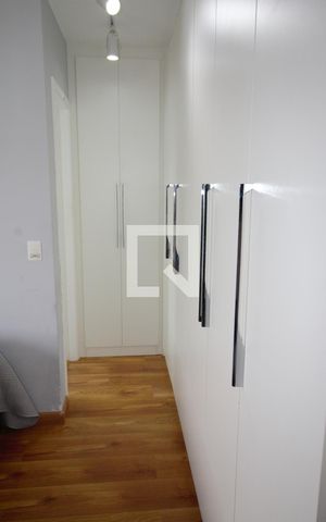 Apartamento à venda com 56m², 2 quartos e 1 vaga Apartamento à venda com 56m², 2 quartos e 1 vagaSuíte