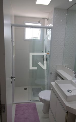 Apartamento à venda com 56m², 2 quartos e 1 vaga Apartamento à venda com 56m², 2 quartos e 1 vagaBanheiro da Suíte