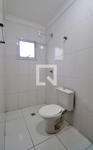 Casa de condomínio para alugar com 105m², 2 quartos e 2 vagasBanheiro da Suíte 2