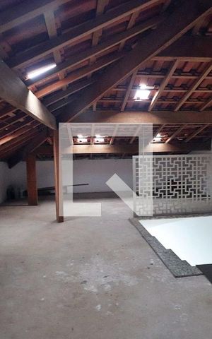 Casa de condomínio para alugar com 105m², 2 quartos e 2 vagasSótão