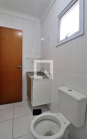 Casa de condomínio para alugar com 105m², 2 quartos e 2 vagasBanheiro da Suíte 1