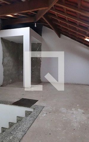 Casa de condomínio para alugar com 105m², 2 quartos e 2 vagasSótão