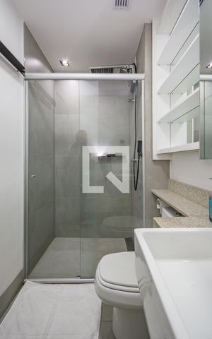 Studio à venda com 78m², 1 quarto e 1 vaga Studio à venda com 78m², 1 quarto e 1 vagaBanheiro