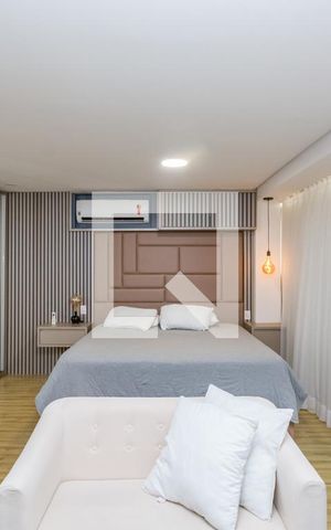 Studio à venda com 78m², 1 quarto e 1 vaga Studio à venda com 78m², 1 quarto e 1 vagaKitnet