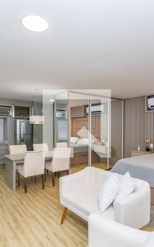 Studio à venda com 78m², 1 quarto e 1 vaga Studio à venda com 78m², 1 quarto e 1 vagaKitnet