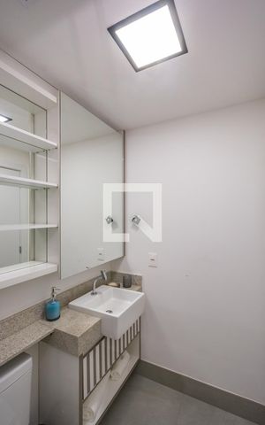 Studio à venda com 78m², 1 quarto e 1 vaga Studio à venda com 78m², 1 quarto e 1 vagaBanheiro