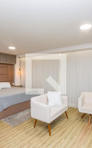 Studio à venda com 78m², 1 quarto e 1 vaga Studio à venda com 78m², 1 quarto e 1 vagaKitnet