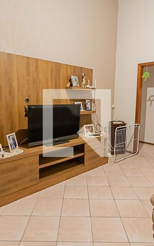 Casa à venda com 170m², 3 quartos e 3 vagasSala