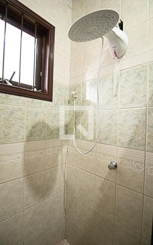 Casa à venda com 170m², 3 quartos e 3 vagasBanheiro quarto 2