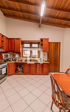 Casa à venda com 170m², 3 quartos e 3 vagasCozinha