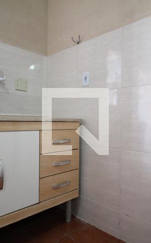 Casa para alugar com 30m², 1 quarto e sem vagaCozinha - Armários