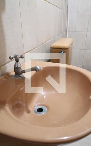 Casa para alugar com 30m², 1 quarto e sem vagaBanheiro